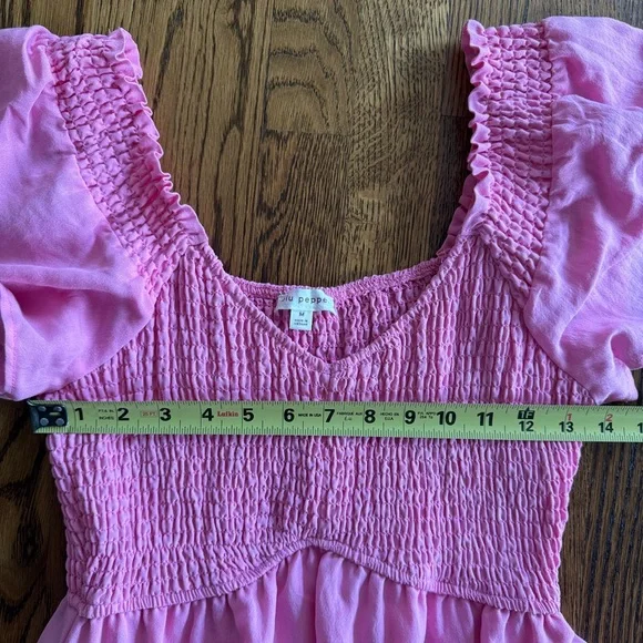 Pink linen v neck long Dress w/ flowy sleeves Medium ptp 14” 50” length - Picture 4 of 7